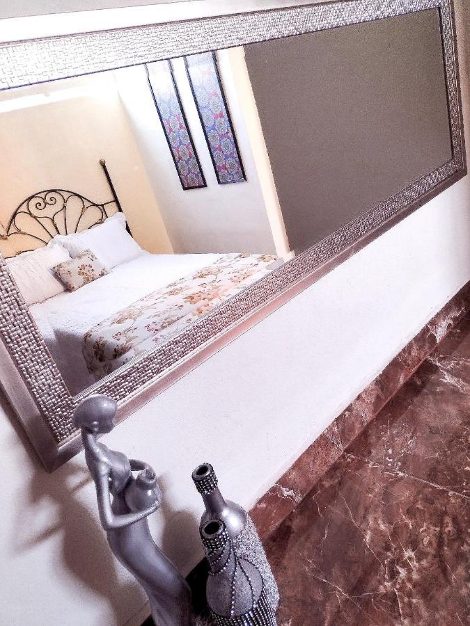 Casa Pueblo Bonito * Bernal